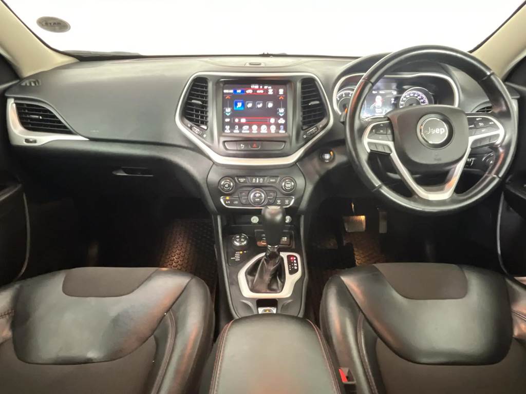 Jeep Cherokee Trailhawk Auto For Sale R Carfind Co Za