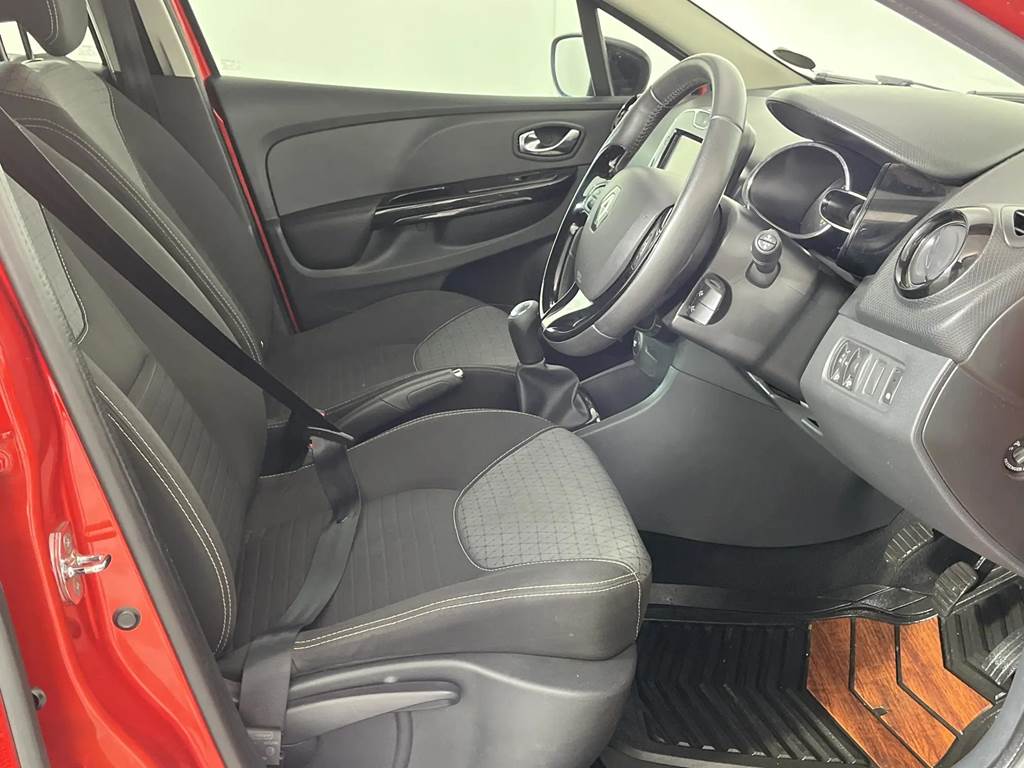 Renault Clio Iv T Kw Dynamique Door For Sale R