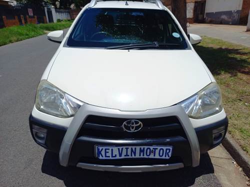 Toyota Etios Cross 1.5 Xs Hatch