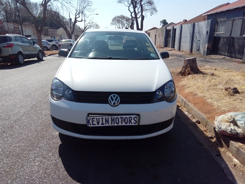 Volkswagen (VW) Polo Vivo 1.4 Sedan Trendline