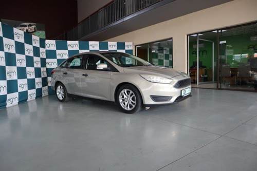 Ford Focus 1.0 EcoBoost Ambiente Sedan