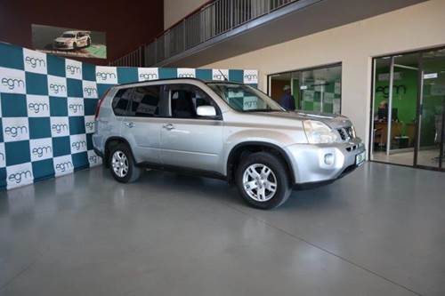 Nissan X-Trail V 2.5 4X4 SE