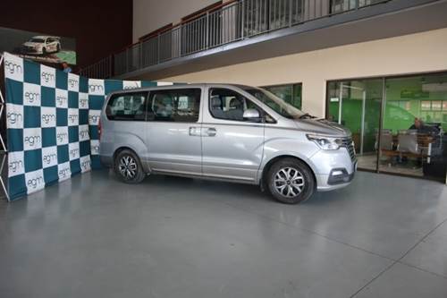 Hyundai H1 2.5 CRDi Elite Auto 12 Seater