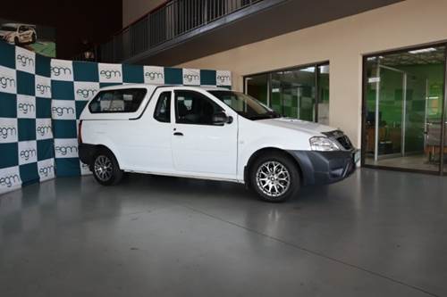 Nissan NP200 1.6i Pack