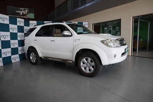 Toyota Fortuner II 3.0 D-4D Raised Body Auto