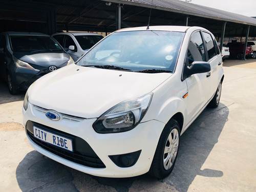 Ford Figo 1.4i Ambiente 5-Door Hatch Back