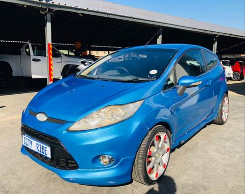 Ford Fiesta 1.6 Ambiente Powershift 5 Door