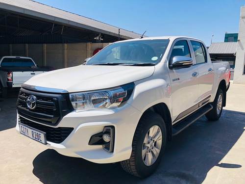 Toyota Hilux 2.8 GD-6 Raider Raised Body Double Cab Auto 4x4  