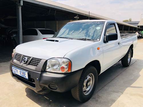 Nissan Hardbody NP300 2.4i LWB 4x4 Single Cab