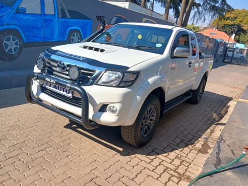 Toyota Hilux ( I) 3.0 D-4D Raider Xtra Cab