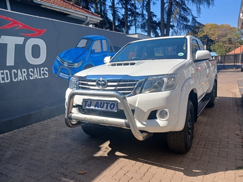 Toyota Hilux ( II) 3.0 D-4D Raider Xtra Cab 4X4