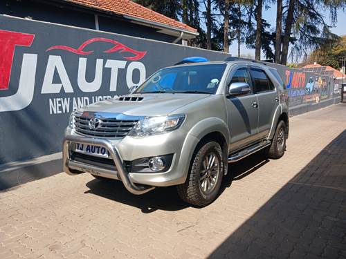 Toyota Fortuner III 3.0 D-4D Raised Body Auto