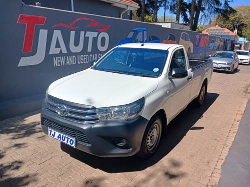 Toyota Hilux 2.4 GD Aircon Single Cab