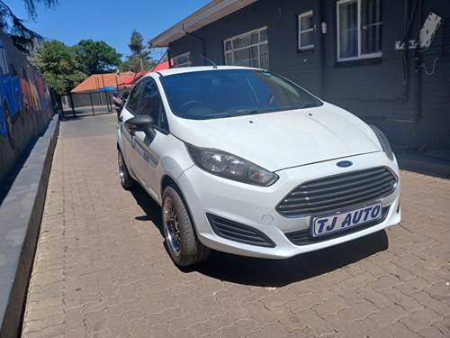 Ford Fiesta 1.0 EcoBoost Ambiente Powershift 5 Door