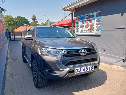 Toyota Hilux ( III) 4.0 V6 R/B Raider Double Cab Auto