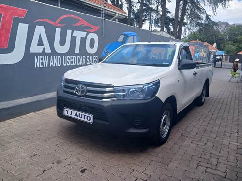 Toyota Hilux 2.4 GD 5MT Aircon Single Cab