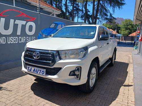 Toyota Hilux 2.4 GD-6 RB SRX Extra Cab 