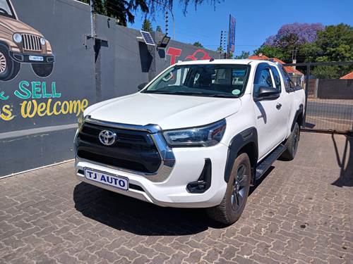 Toyota Hilux 2.4 GD-6 RB Raider Extra Cab