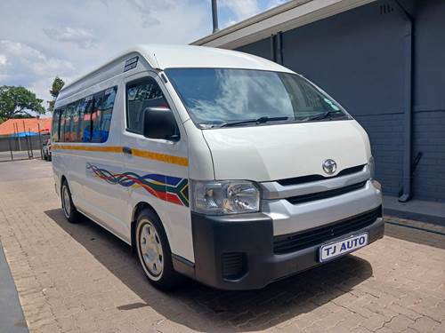 Toyota Quantum HIACE 2.5 D-4D Sesfikile 16 Seat