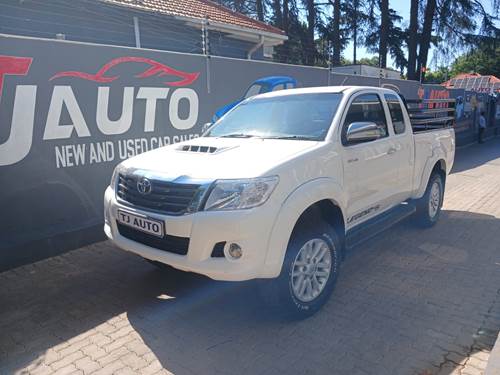 Toyota Hilux ( I) 3.0 D-4D Raider Xtra Cab 4X4