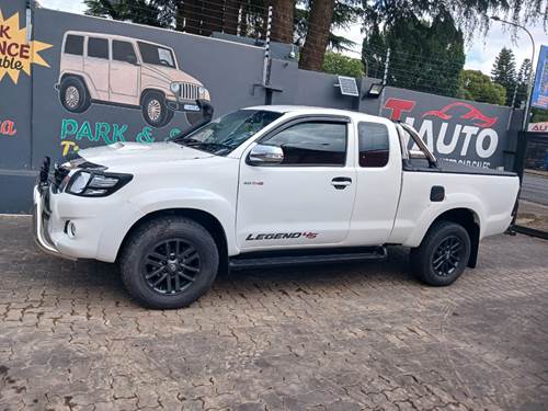 Toyota Hilux ( II) 3.0 D-4D Raider Xtra Cab