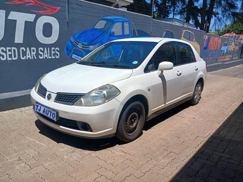 Nissan Tiida 1.6 Visia Sedan