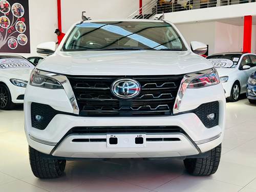 Toyota Fortuner V 2.8 GD-6 VX Auto