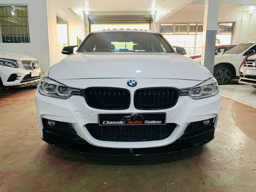 BMW 320i (F30) M-Sport Shadow Edition