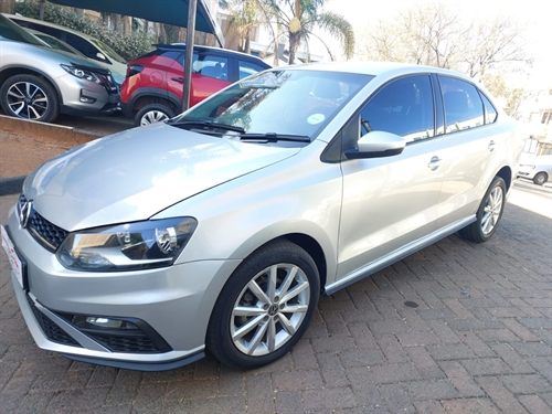 Volkswagen (VW) Polo GP 1.4 Comfortline Sedan