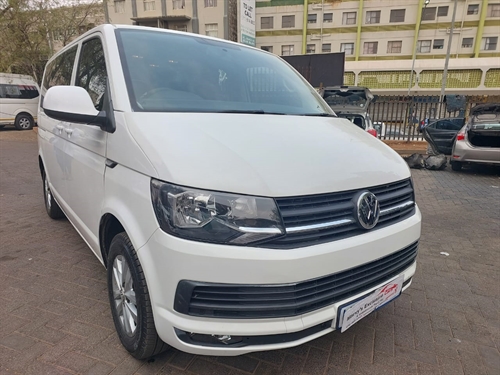 Volkswagen (VW) Transporter T6.1 Crew Bus 2.0 BiTDi (146kW) LWB 4Motion DSG (8 Seater)