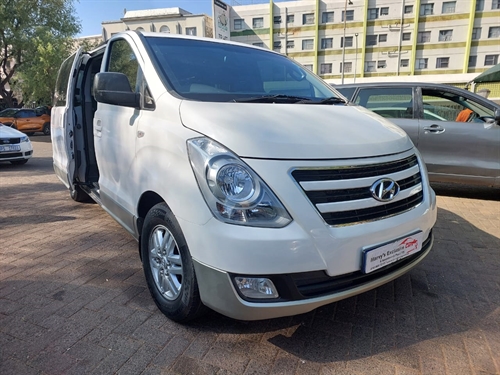 Hyundai H1 2.4 CVVT GLS 9 Seater