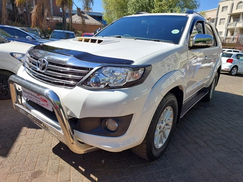 Toyota Fortuner III 2.5 D-4D VNT Raised Body Auto