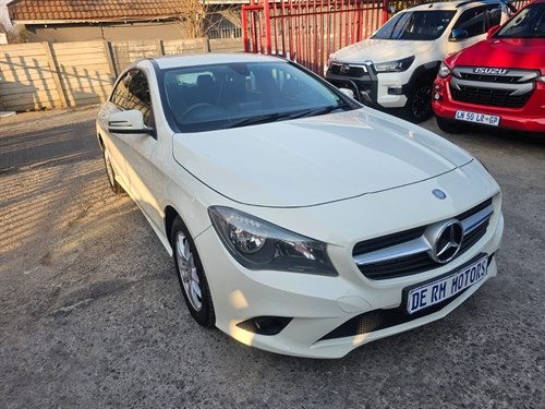 Mercedes Benz CLA 200 Auto