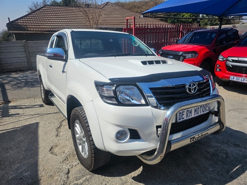 Toyota Hilux (Legend 45) 3.0 D-4D 4X4 Xtra Cab