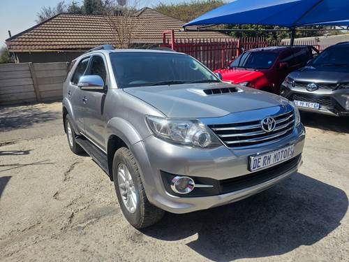 Toyota Fortuner III 3.0 D-4D Raised Body Auto