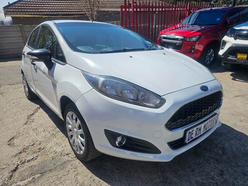 Ford Fiesta 1.4i (71 kW) Ambiente Hatch Back