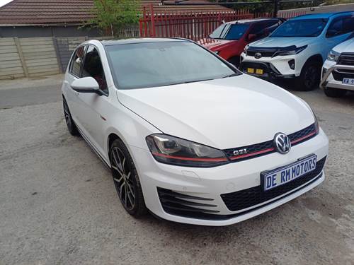 Volkswagen (VW) Golf 7 GTi 2.0 TSi