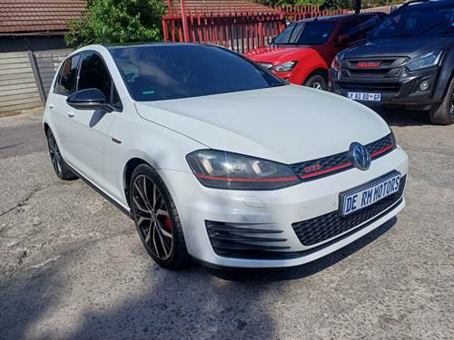 Volkswagen (VW) Golf 7 GTi 2.0 TSi