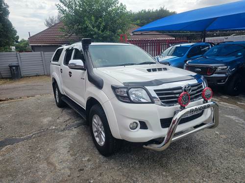 Toyota Hilux ( II) 3.0 D-4D Raider 4X4 Double Cab Auto