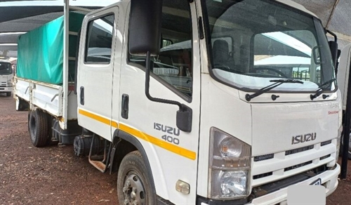 Isuzu NPR 400 - Auto / Manual Tansmission - Crew Cab