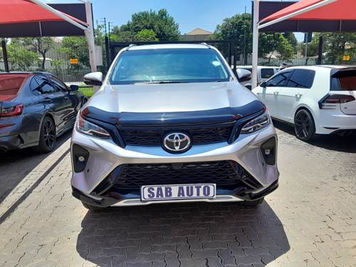 Toyota Fortuner V 2.4 GD-6 Raised Body Auto