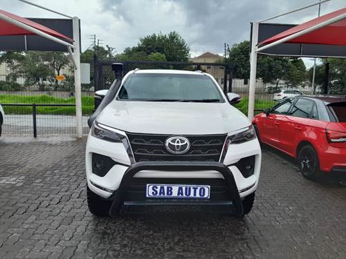 Toyota Fortuner V 2.8 GD-6 Epic Auto 4x4