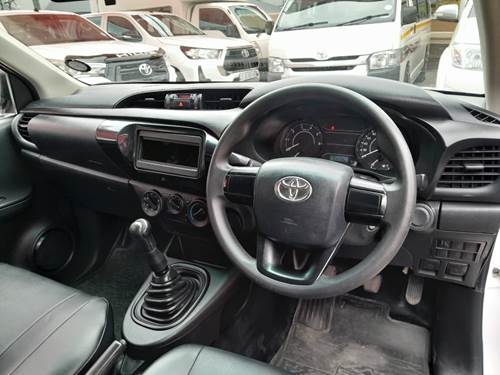 Toyota Hilux 2.4 GD Aircon Single Cab