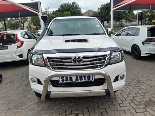 Toyota Hilux ( II) 2.5 D-4D SRX 4X4 Double Cab