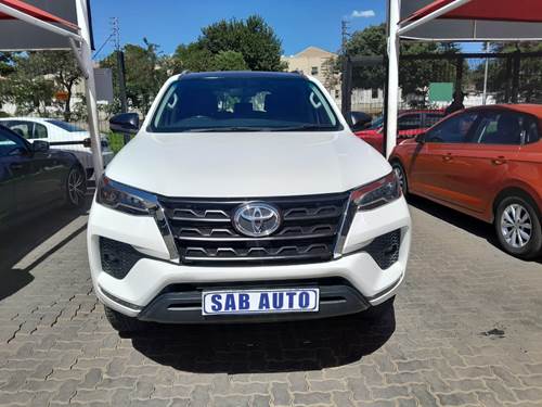 Toyota Fortuner V 2.8 GD-6 Epic Auto 4x4