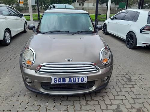 MINI Cooper Auto (F66)