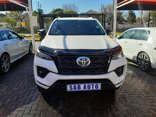 Toyota Fortuner IV 2.4 GD-6 4x4 Auto