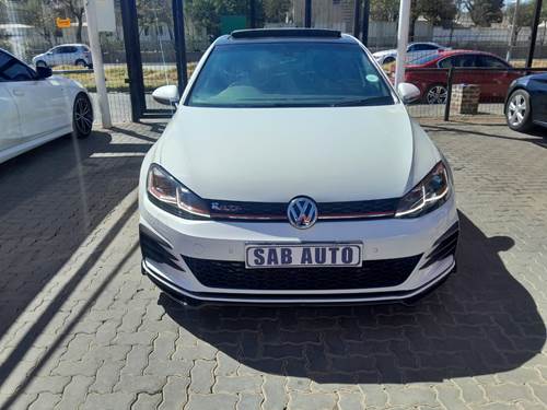 Volkswagen (VW) Golf 7 GTi 2.0 TSi