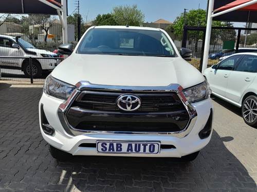 Toyota Hilux 2.4 GD-6 RB SRX Extra Cab 