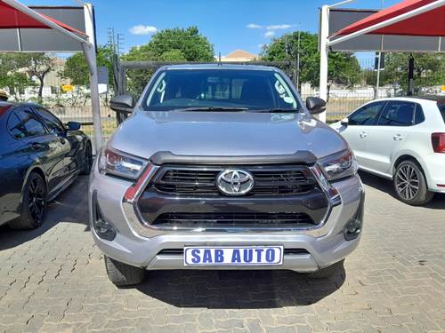 Toyota Hilux 2.4 GD-6 RB Raider Extra Cab Auto